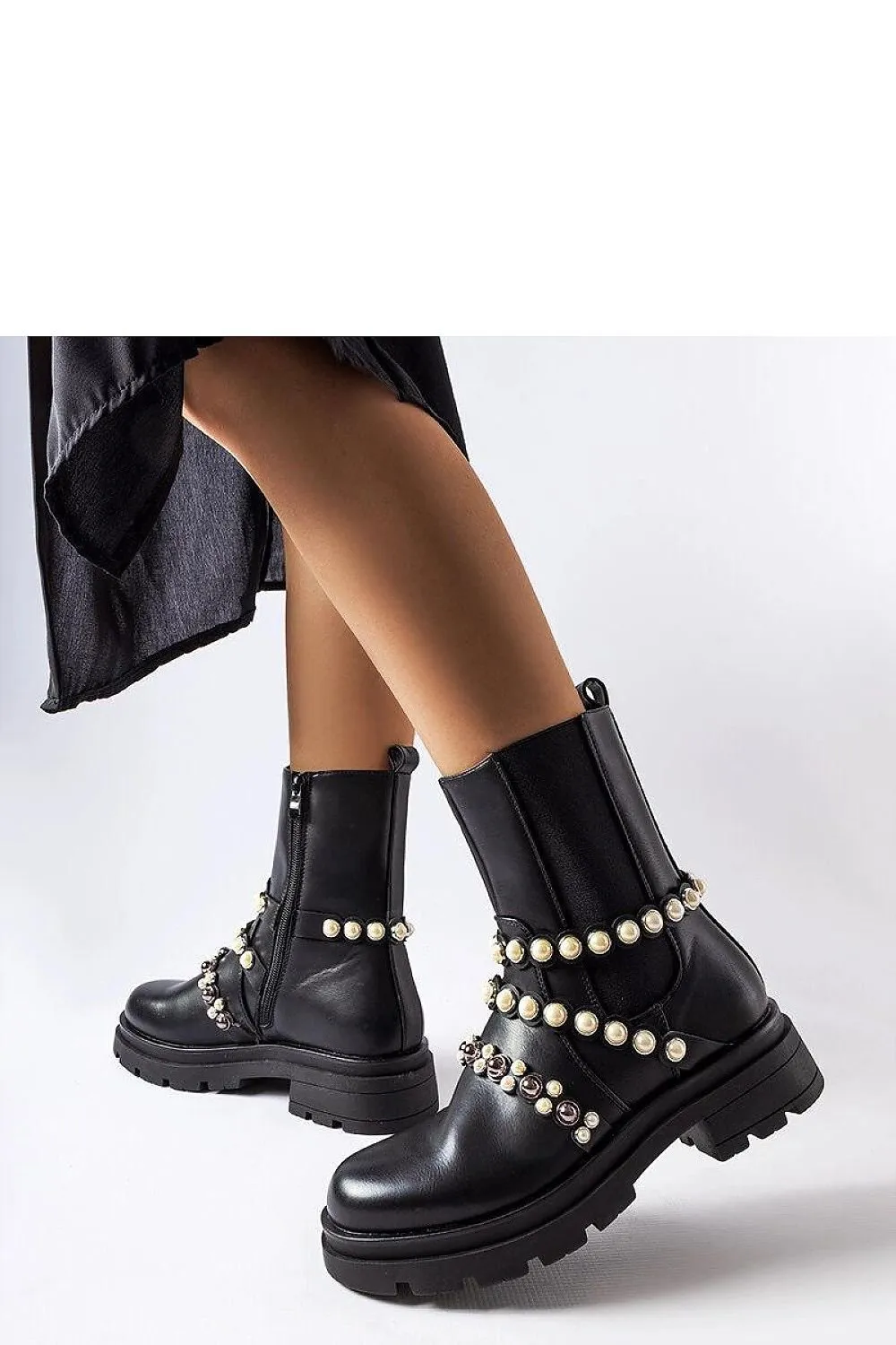 Beige ankle boots adorned with pearls