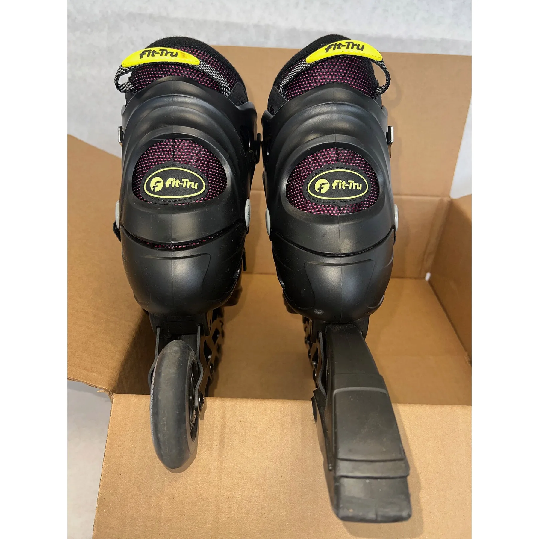 Fit-Tru Cruze 84 Pink Womens Inline Skates (Size 6 - Lightly Used Demo)