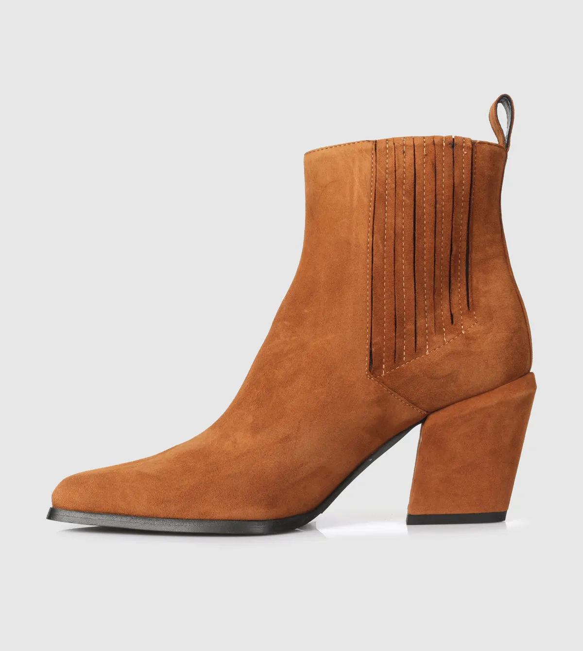 Libby Chelsea Boots by Beau Coops