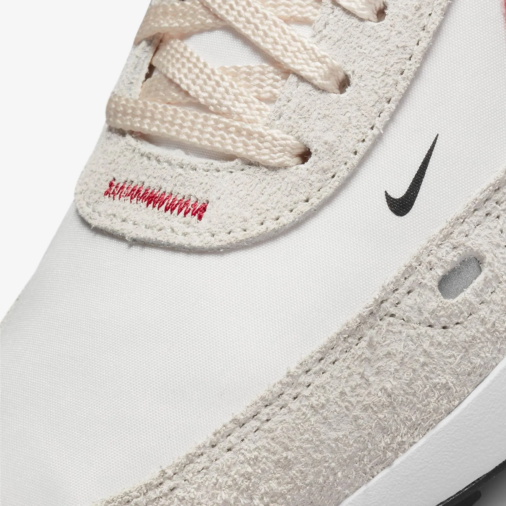 Nike | WMN'S WAFFLE ONE  { DOUBLE SWOOSH