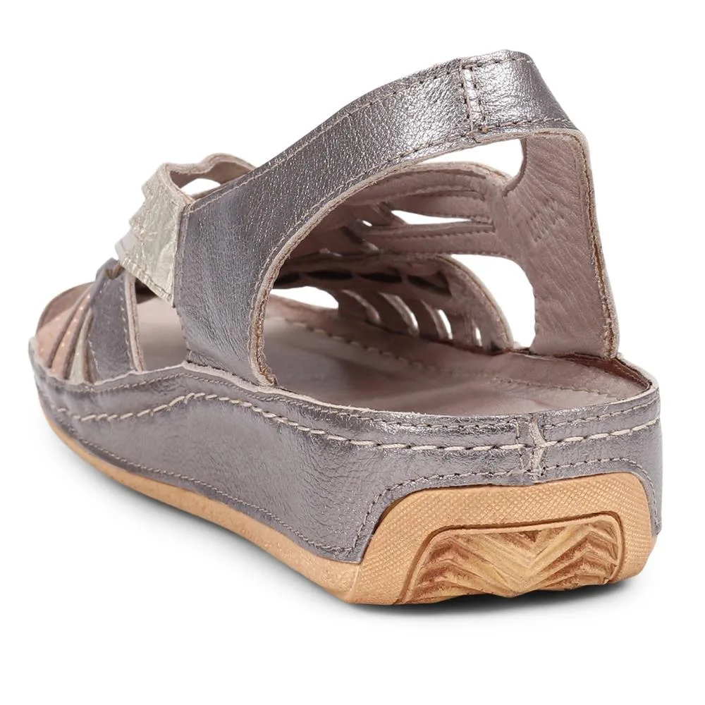 Soft Leather Slip-On Sandals  - KARY39009 / 325 512